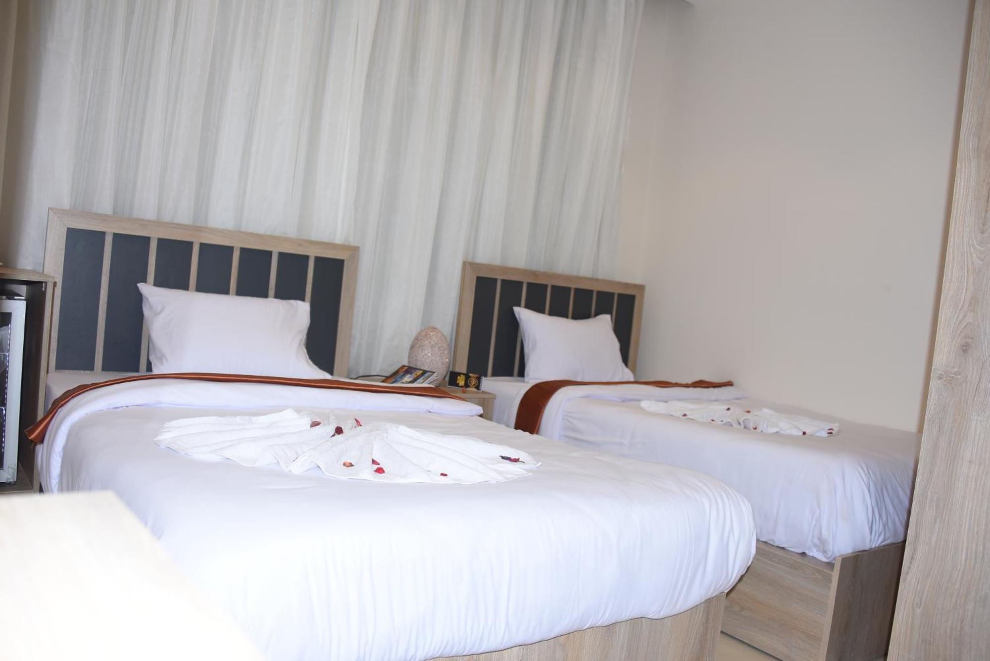 Locanda Pyramids Hotel Kafrat al Jabal Exterior foto