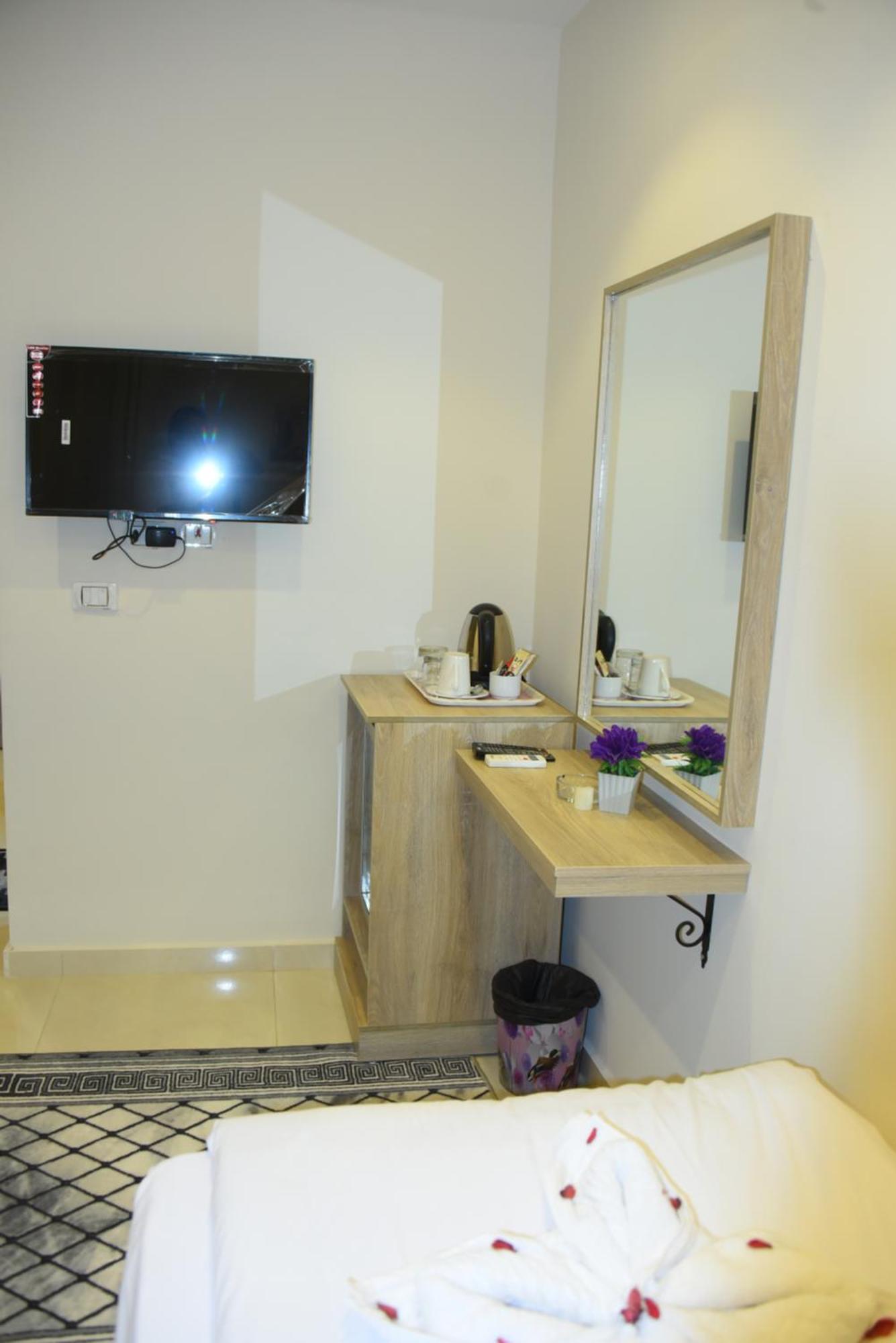 Locanda Pyramids Hotel Kafrat al Jabal Exterior foto